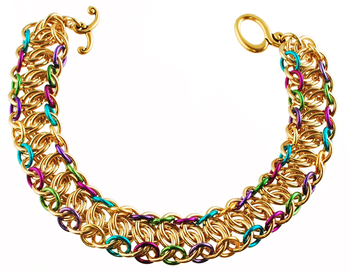 Mngwa bracelet in jewelry brass